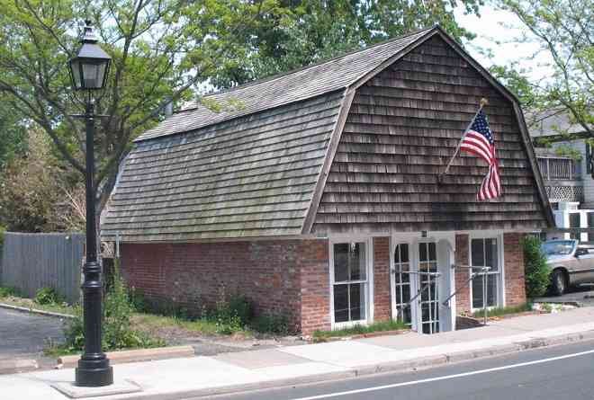 Umbrella House Sag Harbor